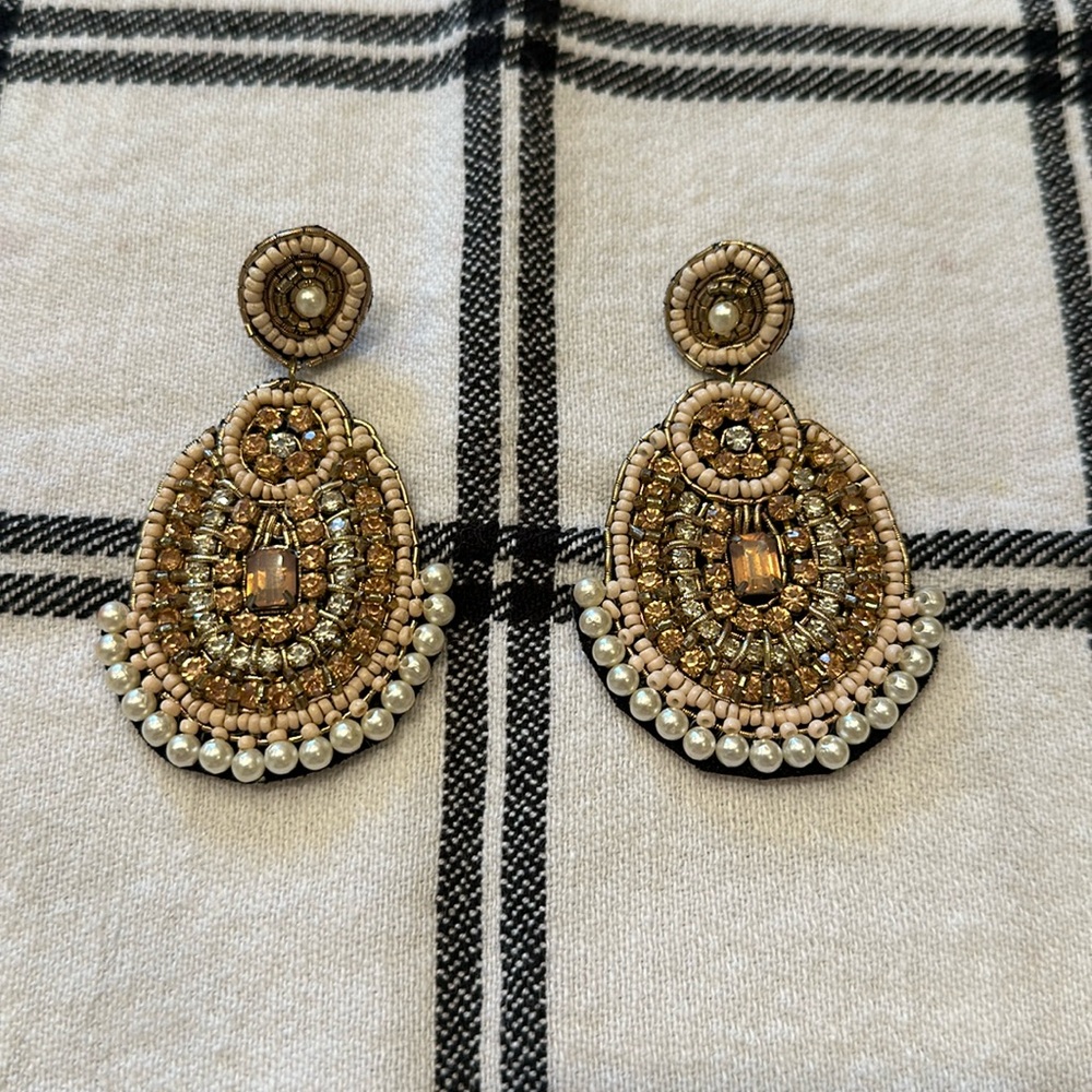 Pink and pearl beaded earrings